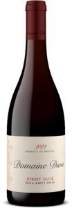 2022-domaine-divio-eola-amity-hills-pinot-noir-bottle-shot